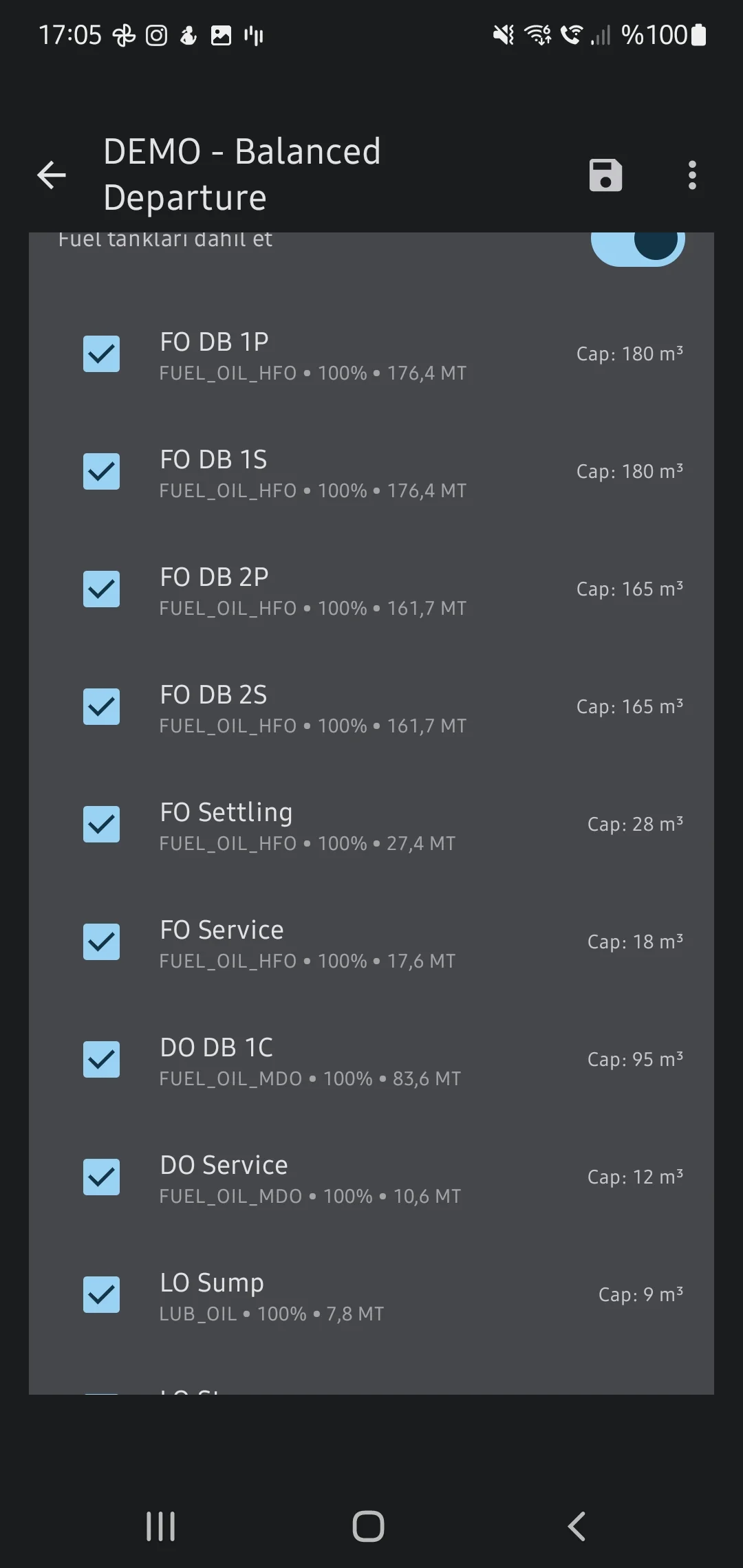 Скриншот приложения CaptainCalc - Обзор содержимого танков